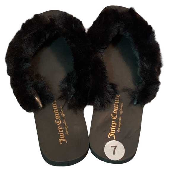 NEW! JUICY COUTURE Fur Pearl/Charm Flip Flops Black Sz 7 - Picture 1 of 4